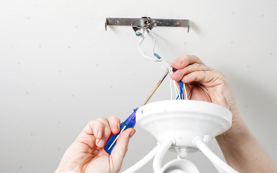 travail électricien Houilles